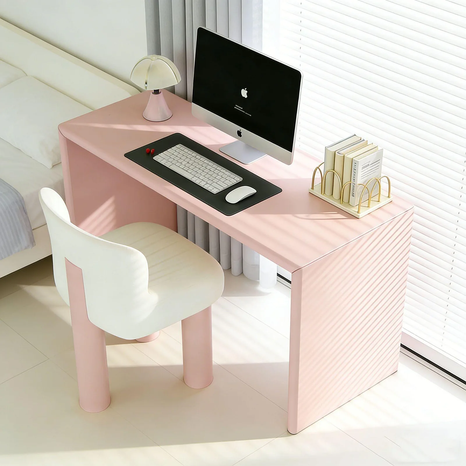 طاولة مكتب خشبية صلبة بتصميم ب - مراجعة Woodworking Work Table وسعره